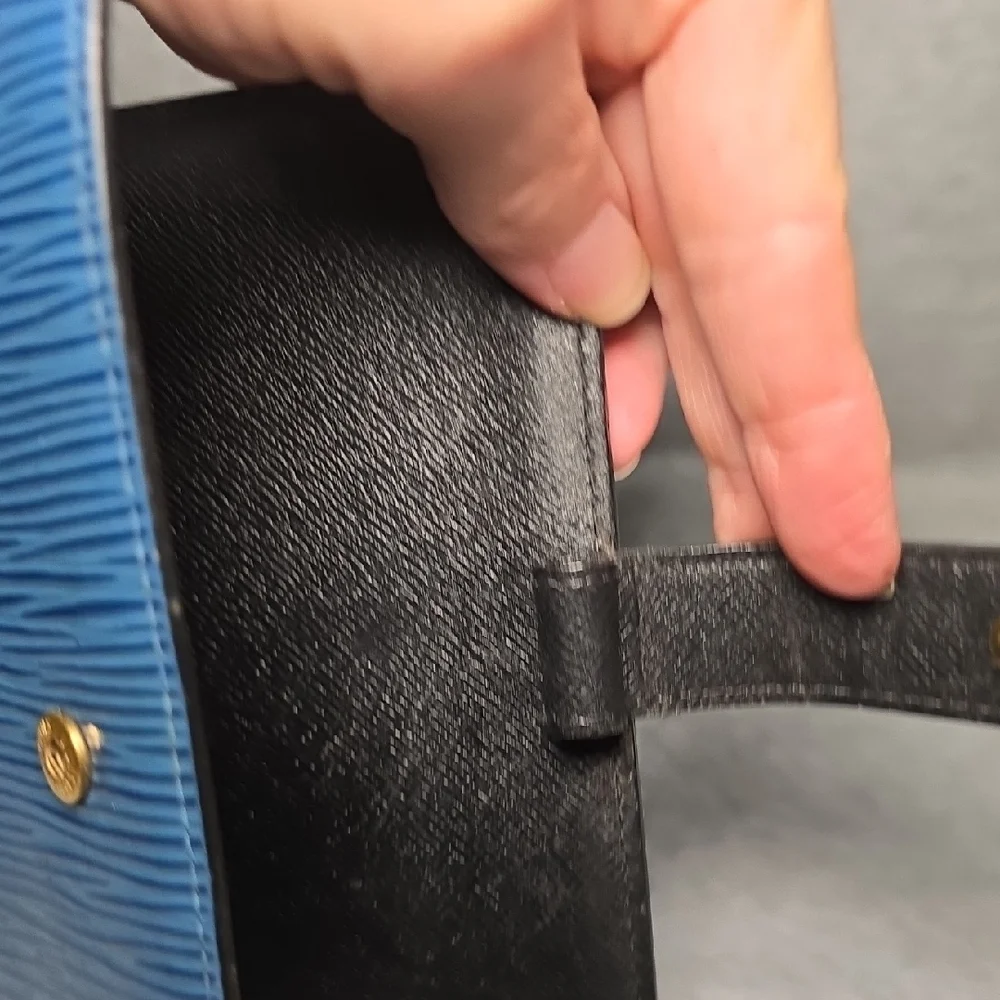 Louis Vuitton Blue Epi Agenda CA 1916